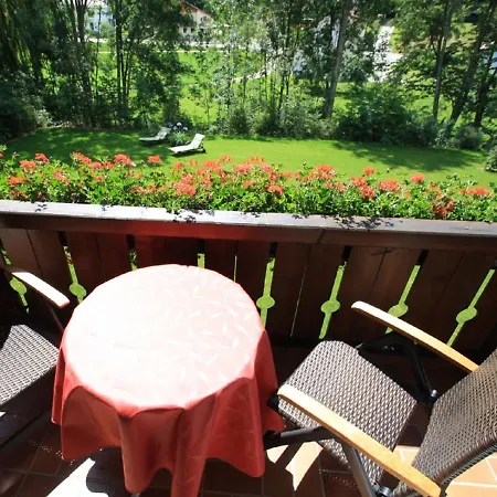 Kirschner Apartment *